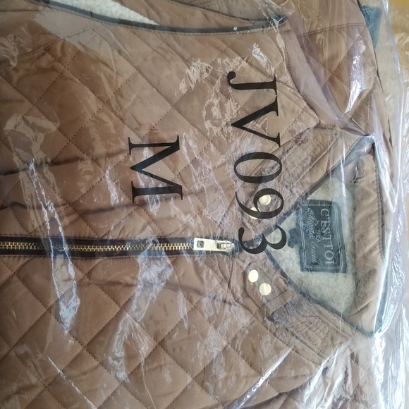 C esttoi worm vest - Picture 8 of 8